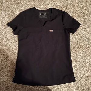 FIGS catarina one pocket scrub top